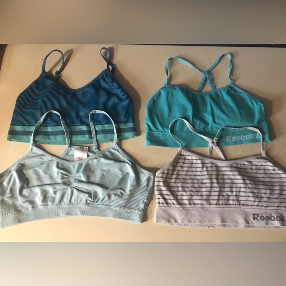 Lot 4 Sports Bras Girls M, L, XL Reebok-No Boundaries Removable Light Padding